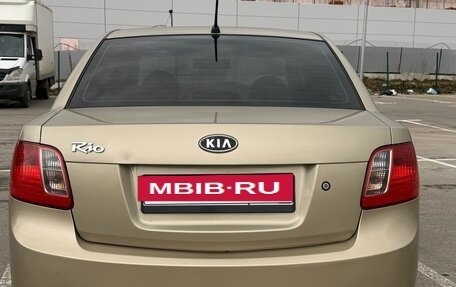 KIA Rio II, 2010 год, 650 000 рублей, 7 фотография