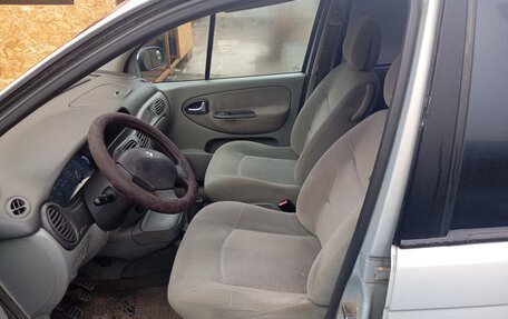 Renault Scenic III, 2003 год, 230 000 рублей, 9 фотография