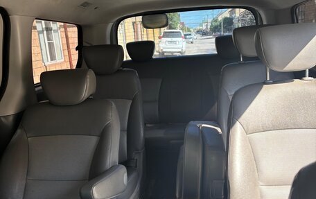 Hyundai Grand Starex Grand Starex I рестайлинг 2, 2012 год, 1 500 000 рублей, 3 фотография