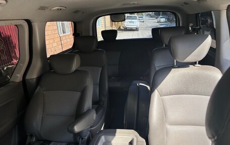 Hyundai Grand Starex Grand Starex I рестайлинг 2, 2012 год, 1 500 000 рублей, 4 фотография