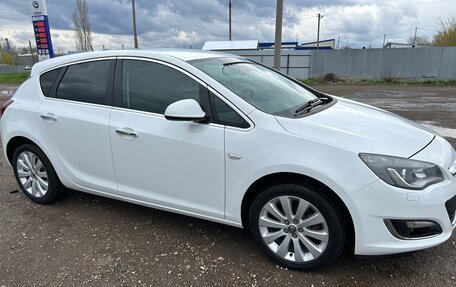 Opel Astra J, 2013 год, 800 000 рублей, 3 фотография