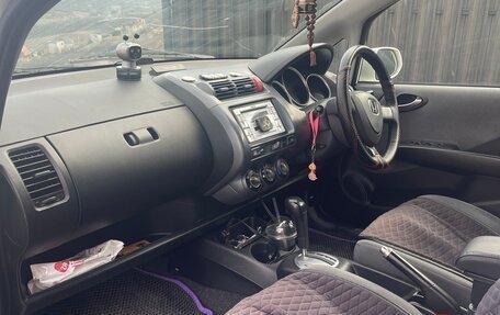 Honda Fit III, 2003 год, 450 000 рублей, 7 фотография
