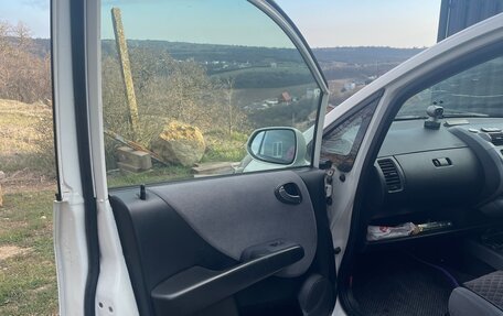 Honda Fit III, 2003 год, 450 000 рублей, 8 фотография