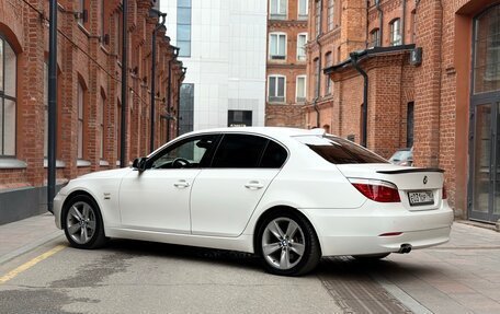 BMW 5 серия, 2009 год, 1 000 000 рублей, 3 фотография