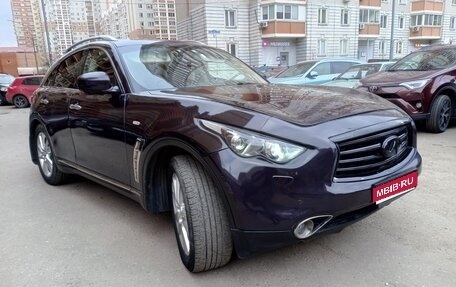 Infiniti QX70, 2014 год, 1 885 000 рублей, 1 фотография