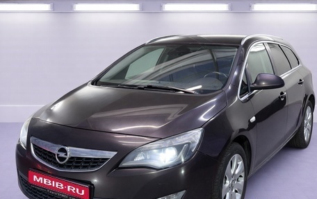 Opel Astra J, 2011 год, 840 000 рублей, 1 фотография