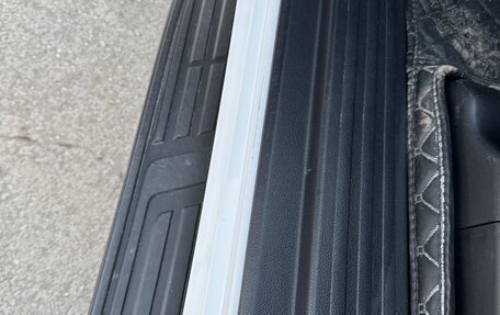 Toyota Land Cruiser Prado 150 рестайлинг 2, 2015 год, 3 400 000 рублей, 14 фотография