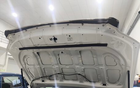 Toyota Land Cruiser Prado 150 рестайлинг 2, 2015 год, 3 400 000 рублей, 28 фотография