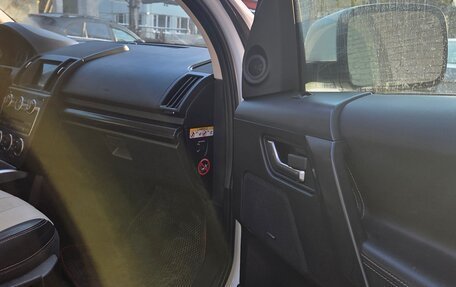 Land Rover Freelander II рестайлинг 2, 2013 год, 1 680 000 рублей, 14 фотография