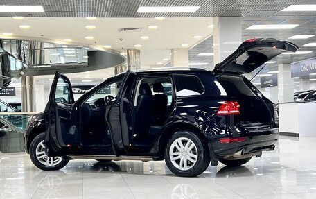 Volkswagen Touareg III, 2011 год, 1 999 999 рублей, 11 фотография