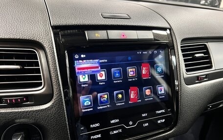 Volkswagen Touareg III, 2011 год, 1 999 999 рублей, 21 фотография