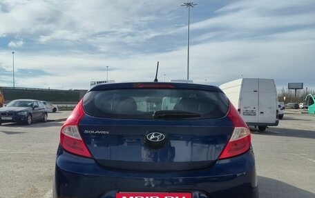 Hyundai Solaris II рестайлинг, 2016 год, 900 000 рублей, 2 фотография