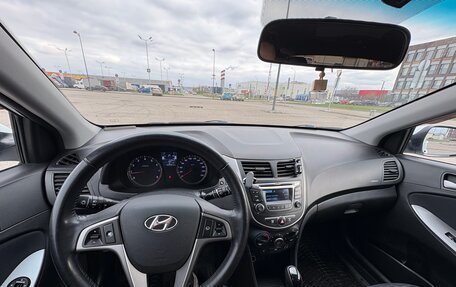 Hyundai Solaris II рестайлинг, 2014 год, 1 100 000 рублей, 10 фотография