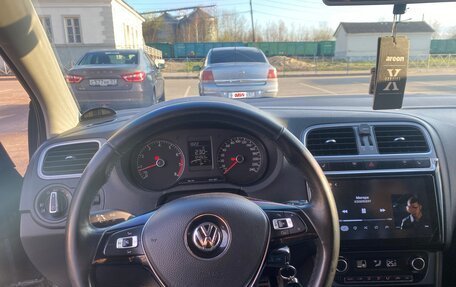 Volkswagen Polo VI (EU Market), 2016 год, 1 300 000 рублей, 5 фотография