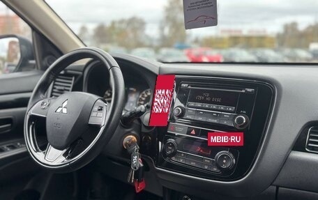 Mitsubishi Outlander III рестайлинг 3, 2018 год, 2 119 000 рублей, 12 фотография