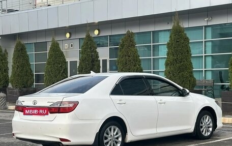 Toyota Camry, 2015 год, 1 795 000 рублей, 6 фотография
