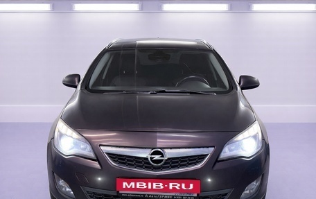 Opel Astra J, 2011 год, 840 000 рублей, 2 фотография