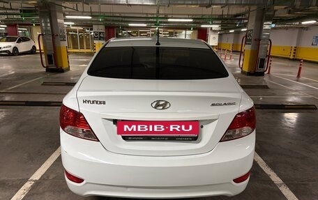 Hyundai Solaris II рестайлинг, 2011 год, 750 000 рублей, 5 фотография