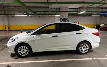 Hyundai Solaris II рестайлинг, 2011 год, 750 000 рублей, 7 фотография