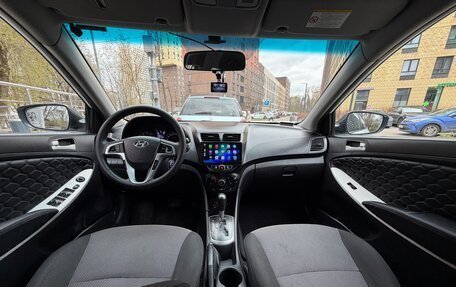 Hyundai Solaris II рестайлинг, 2011 год, 750 000 рублей, 15 фотография