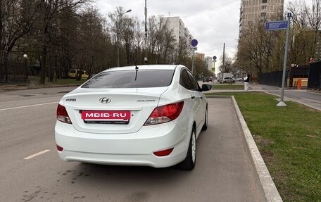 Hyundai Solaris II рестайлинг, 2011 год, 750 000 рублей, 11 фотография