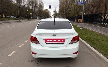Hyundai Solaris II рестайлинг, 2011 год, 750 000 рублей, 12 фотография