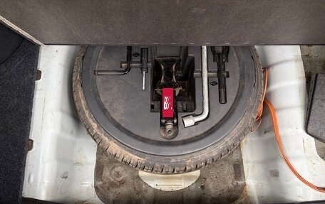 Hyundai Solaris II рестайлинг, 2011 год, 750 000 рублей, 20 фотография