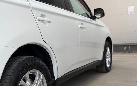 Mitsubishi Outlander III рестайлинг 3, 2013 год, 1 490 000 рублей, 11 фотография