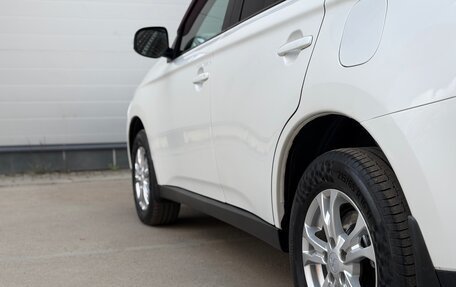 Mitsubishi Outlander III рестайлинг 3, 2013 год, 1 490 000 рублей, 12 фотография