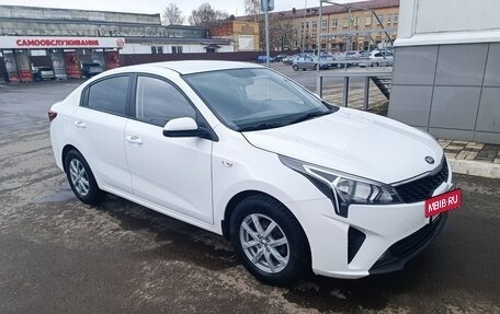 KIA Rio IV, 2021 год, 1 620 000 рублей, 2 фотография