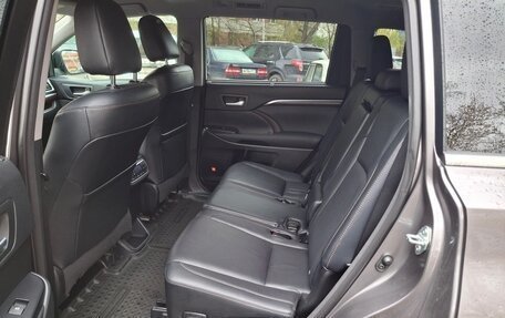 Toyota Highlander III, 2014 год, 3 160 000 рублей, 5 фотография