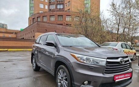 Toyota Highlander III, 2014 год, 3 160 000 рублей, 7 фотография