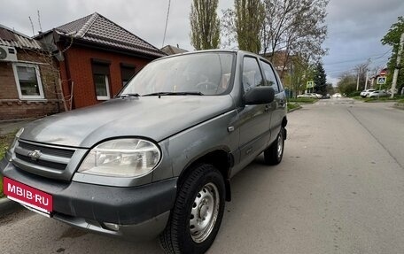 Chevrolet Niva I рестайлинг, 2004 год, 320 000 рублей, 3 фотография