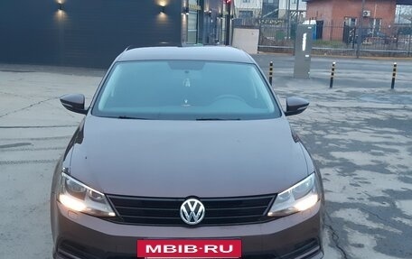 Volkswagen Jetta VI, 2015 год, 1 250 000 рублей, 2 фотография