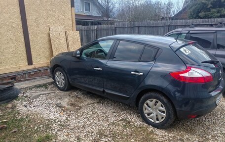 Renault Megane III, 2013 год, 850 000 рублей, 3 фотография