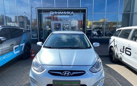 Hyundai Solaris II рестайлинг, 2011 год, 684 000 рублей, 2 фотография