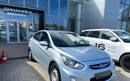 Hyundai Solaris II рестайлинг, 2011 год, 684 000 рублей, 3 фотография
