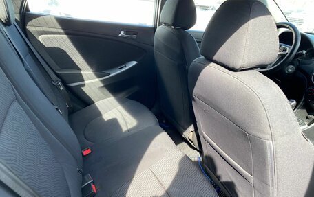 Hyundai Solaris II рестайлинг, 2011 год, 684 000 рублей, 14 фотография