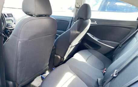 Hyundai Solaris II рестайлинг, 2011 год, 684 000 рублей, 10 фотография