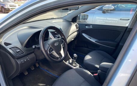 Hyundai Solaris II рестайлинг, 2011 год, 684 000 рублей, 13 фотография