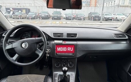 Volkswagen Passat B6, 2005 год, 350 000 рублей, 8 фотография