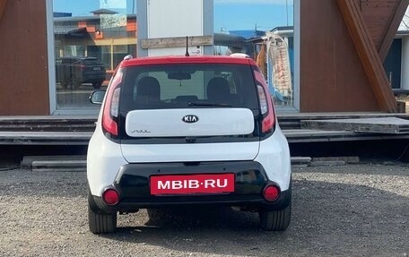 KIA Soul II рестайлинг, 2015 год, 1 365 000 рублей, 5 фотография
