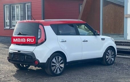 KIA Soul II рестайлинг, 2015 год, 1 365 000 рублей, 4 фотография