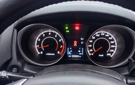 Mitsubishi ASX I рестайлинг, 2010 год, 800 000 рублей, 14 фотография