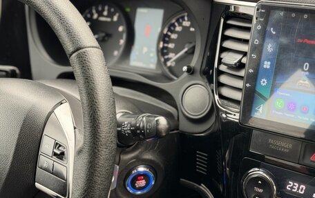 Mitsubishi Outlander III рестайлинг 3, 2013 год, 925 000 рублей, 13 фотография