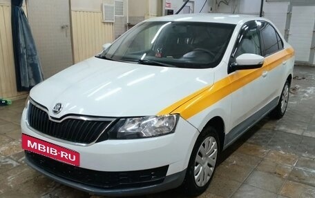 Skoda Rapid I, 2018 год, 556 000 рублей, 3 фотография