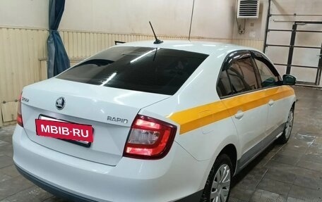 Skoda Rapid I, 2018 год, 556 000 рублей, 7 фотография