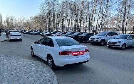 Audi A4, 2011 год, 975 000 рублей, 3 фотография
