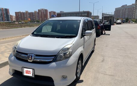 Toyota ISis I, 2012 год, 1 420 000 рублей, 5 фотография