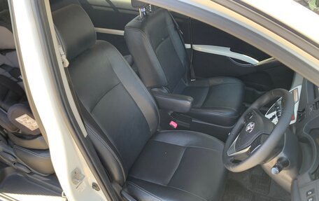 Toyota ISis I, 2012 год, 1 420 000 рублей, 11 фотография